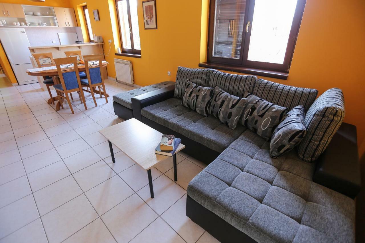 Apartment Sunny Place Пула Экстерьер фото
